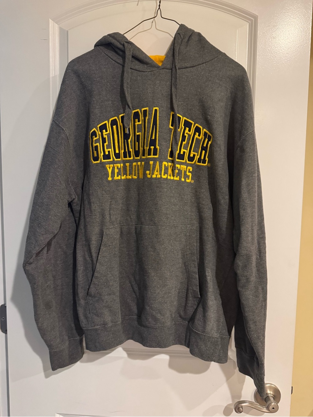 Georgia Tech Yellow Jackets Gray Pullover Hoodie